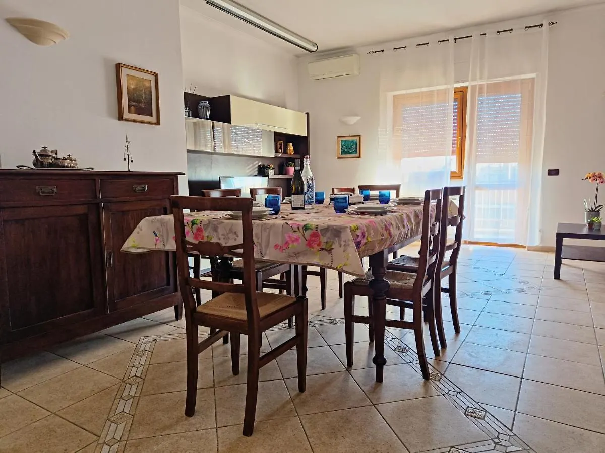 Avellini - Delightful And Spacious Apartment With Terrace - Near Metro A Cornelia Roma
