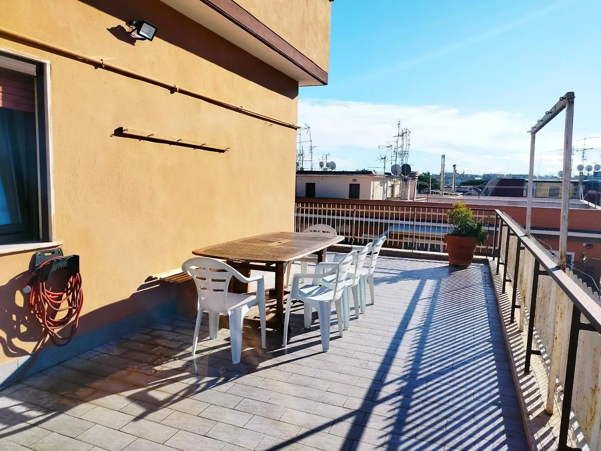 Avellini - Delightful And Spacious Apartment With Terrace - Near Metro A Cornelia Roma Itália
