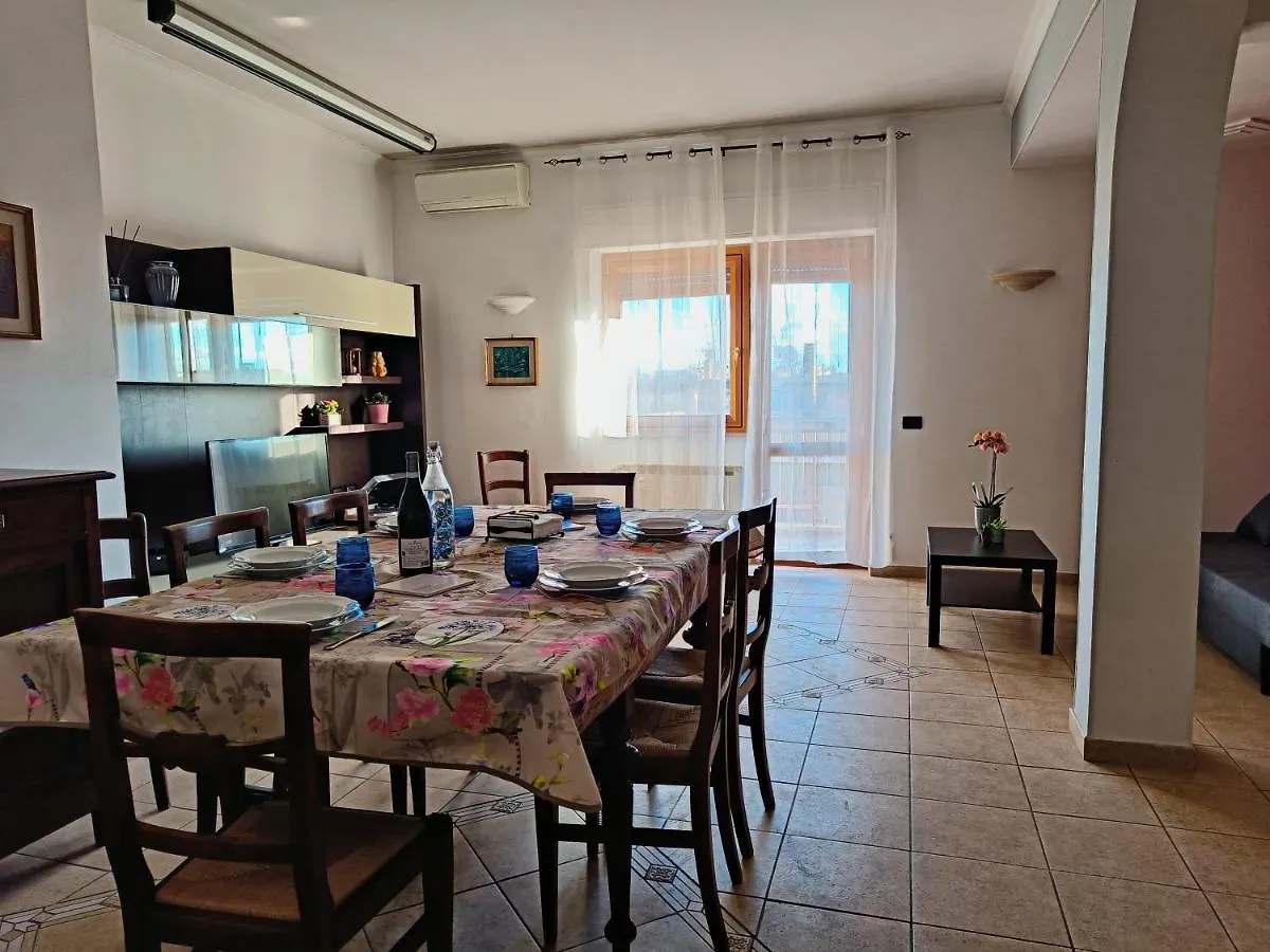 Avellini - Delightful And Spacious Apartment With Terrace - Near Metro A Cornelia Rome Italy